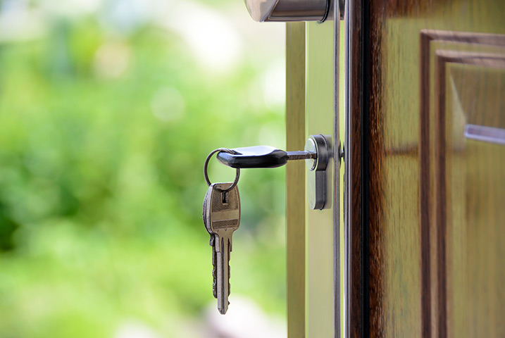 A2B Locks are able to provide local locksmiths in Raynes Park to repair your broken locks. 
